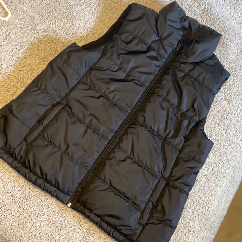 Black puffer vest